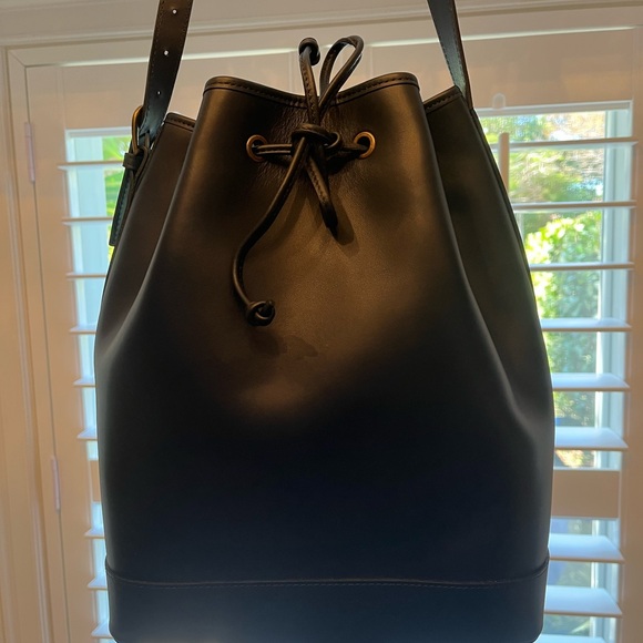 Sezane Maxi Farrow Bucket Bag NWOT NAVY - Picture 14 of 15